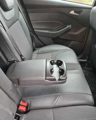 Ford Focus cena 24500 przebieg: 250000, rok produkcji 2011 z Łódź małe 379